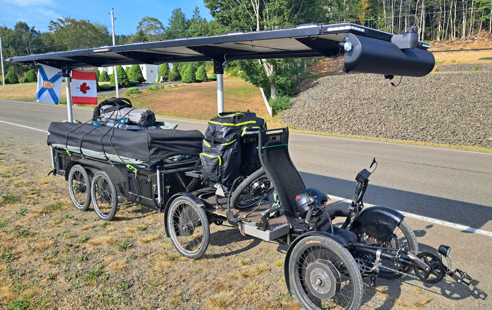 Fully loaded Solar Pony4 on the road, right side.
