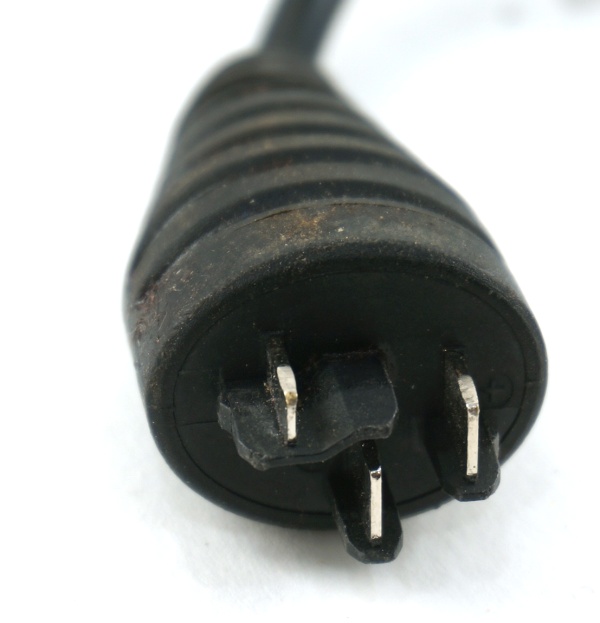 Example of Bosch's Proprietary Charge Plug. It's larger than XLR even, what was the point? 
