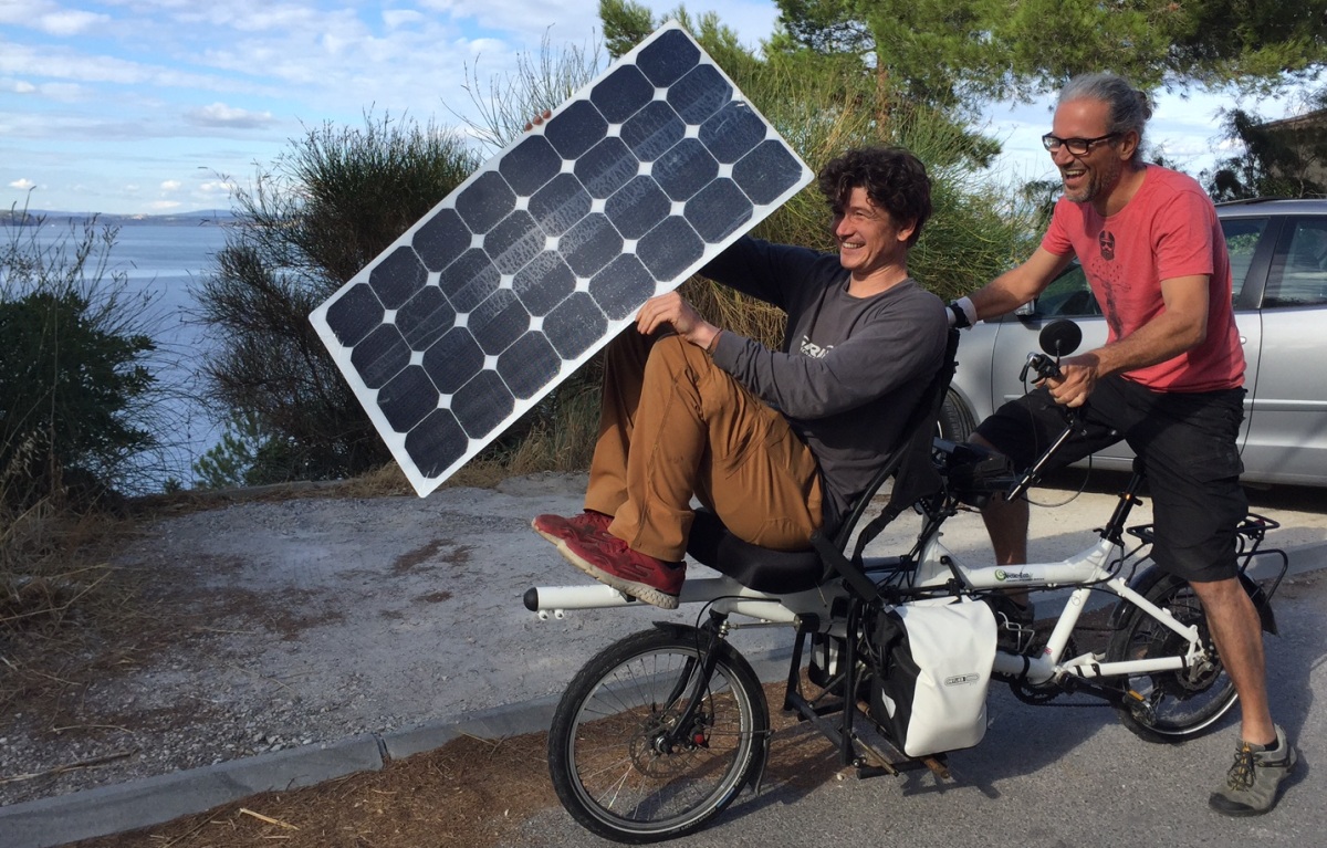 Justin riding shotgun with Guillaume of Declic-Eco, one of the technical event organizers